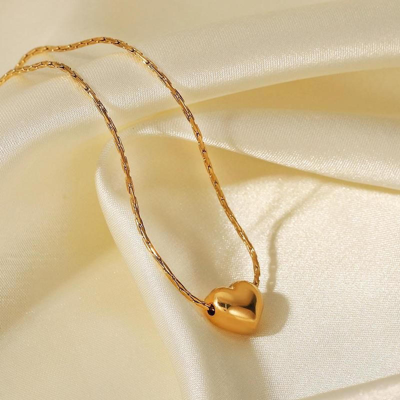 Uworld, recién llegado, gargantilla con colgante de corazón chapado en oro PVD de 18K, joyería para fiesta, collar de corazón liso Simple de acero inoxidable para niñas